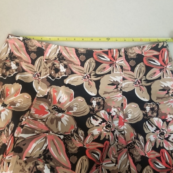 Christopher&Banks Pleated Floral Knee Length Skirt - Picture 4 of 11